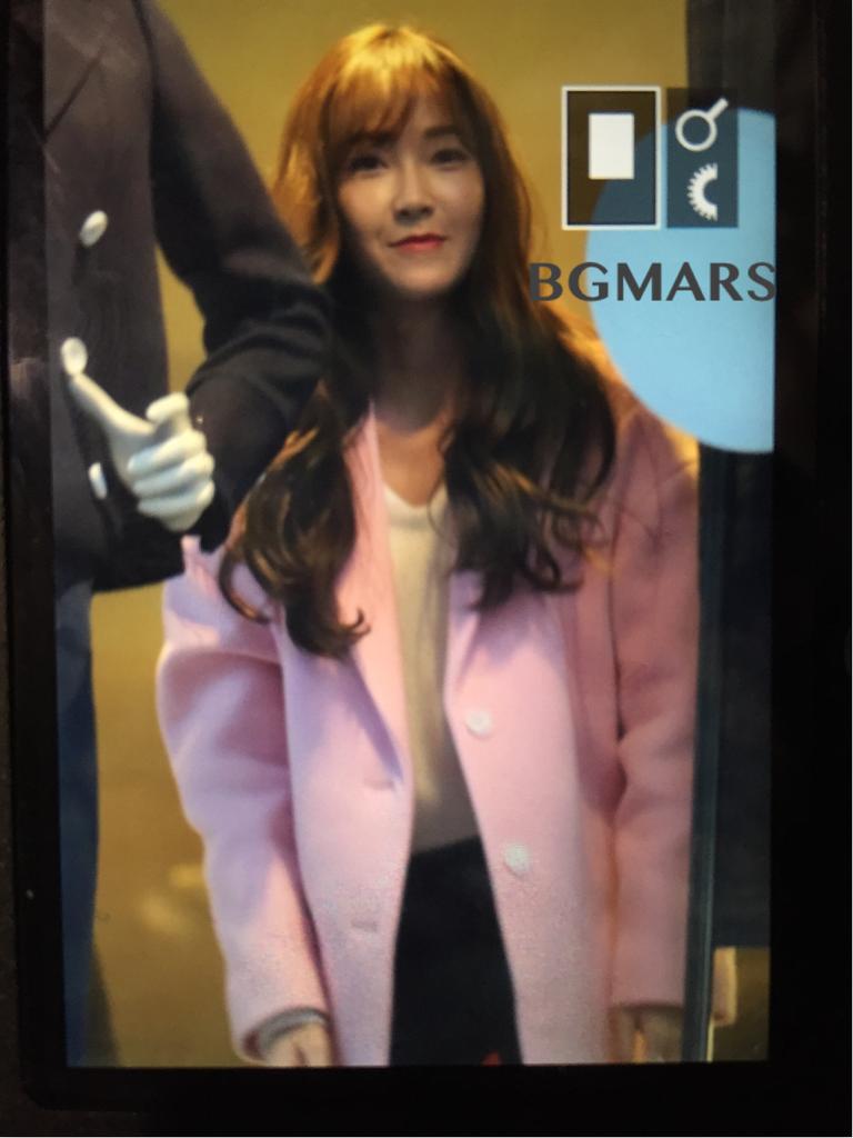 [PIC][02-11-2015]Jessica tham dự buổi Fansign và ra mắt cửa hàng cho "BLANC & ECLARE X KOON" vào chiều nay CSy7GymVAAAB-6i