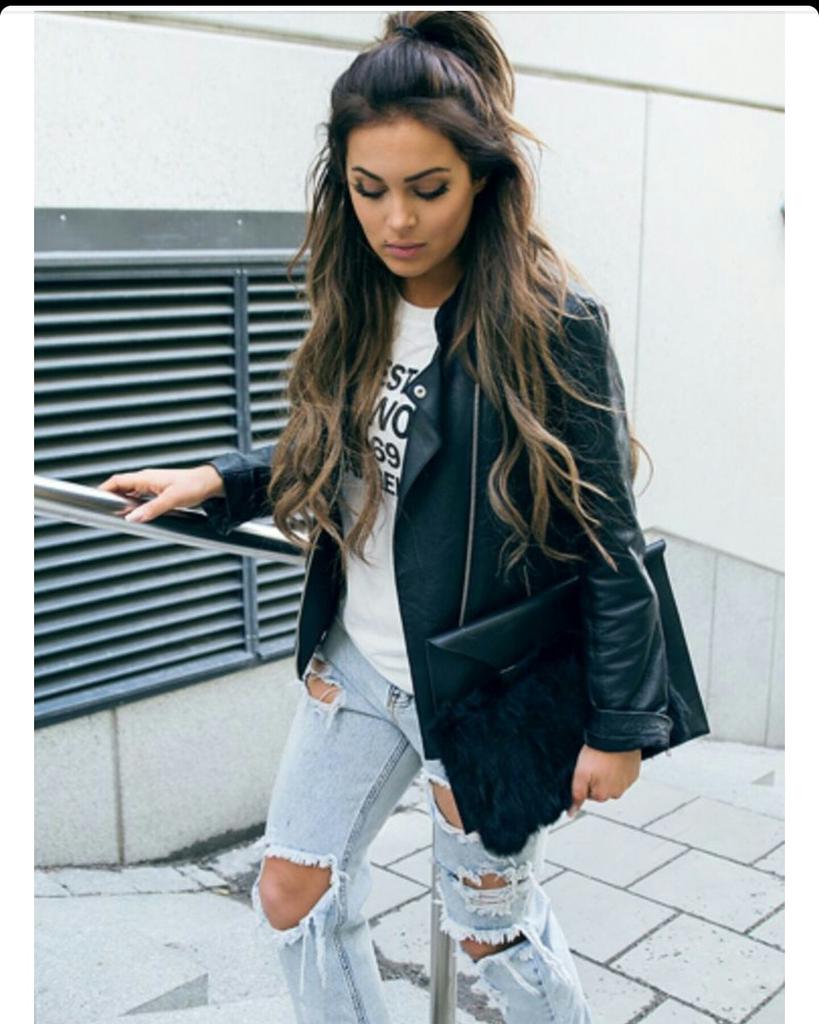 Outfiitt👌 

Instagram cyllafashionwoman_