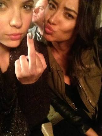 PaixaoEmison's tweet photo. @sashayxbieber @sashayxbieber EMISON YES, EMISON IS ENDGAME ❤ https://t.co/4cejeJSFfk