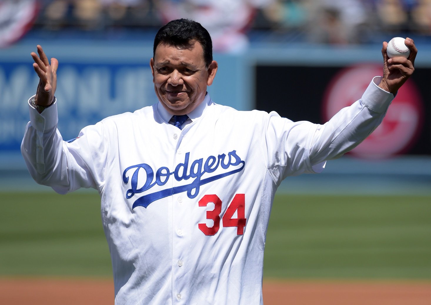 We\d like to wish Fernando Valenzuela a happy 55th birthday! 