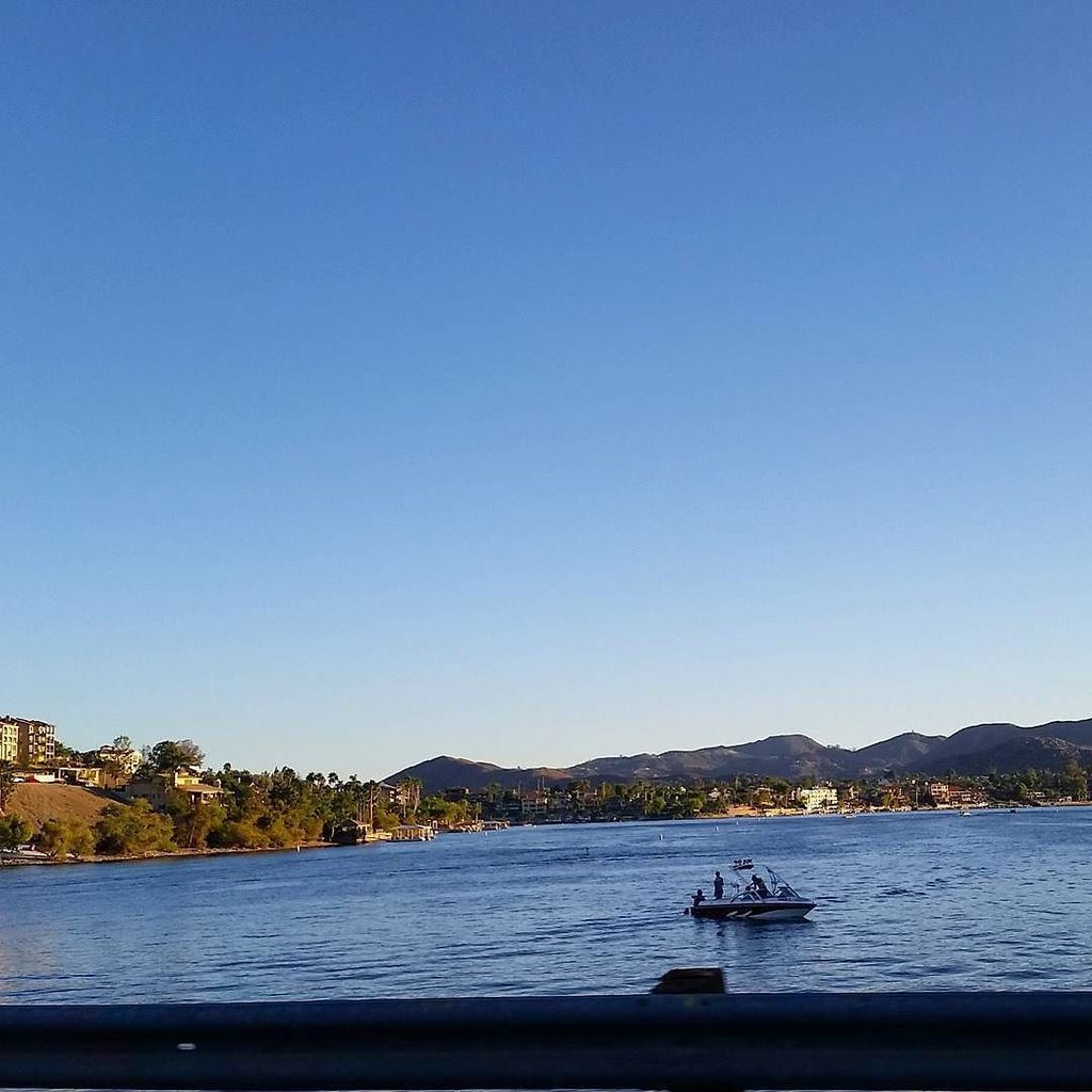 TeaganDaner's tweet photo. Just a day in paradise !
#TLB #TLBphoto #TLBbrand #TLBcrew #graffiti #art #stickers #photo #design #lakelife #lake … https://t.co/2Ihp0LeaXu