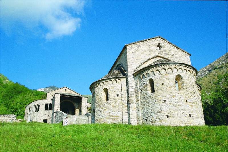d_valsecchi's tweet photo. @amicidispietro #civate San Pietro al Monte e Cornizzolo https://t.co/TNq0P4BpS3