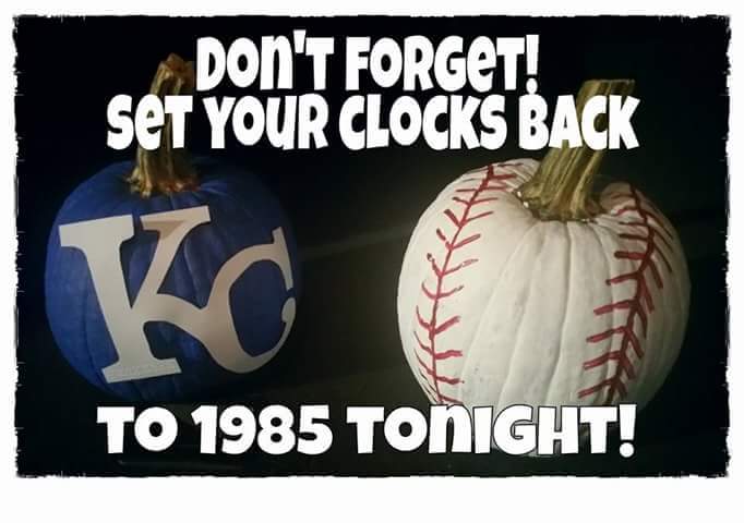 LokiDragon's tweet photo. #Remember85 #WorldSeries #Game5 #ForeverRoyal @Royals @Boulevard_Beer @TheRoasterie @KCStar https://t.co/j5YiKLCsgl