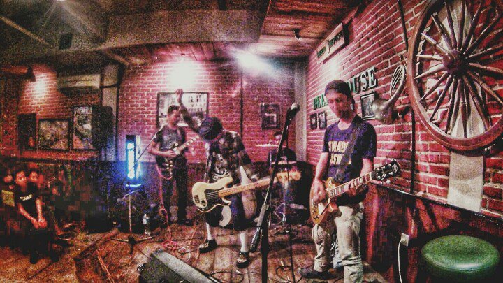 aksi sirkus kita semalam di beerhouse