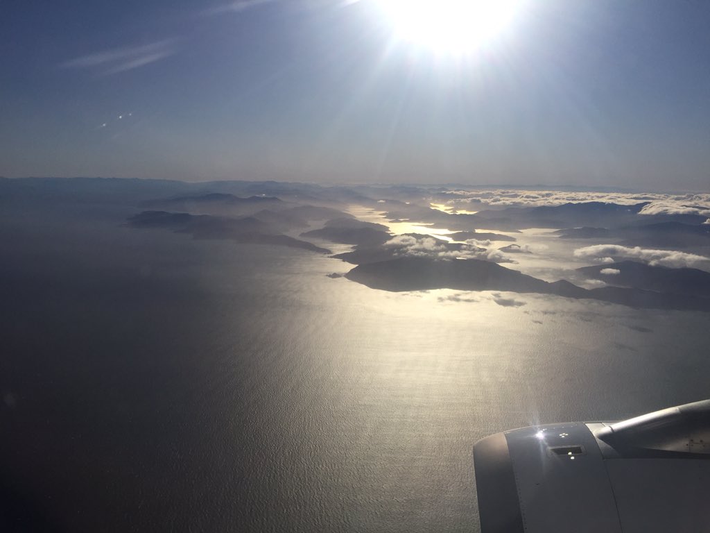 CarlBroadbridge's tweet photo. Nice flight again @FlyAirNZ - Marlborough Sounds on the way into Wellington tonight. https://t.co/GVIMzPxJSU