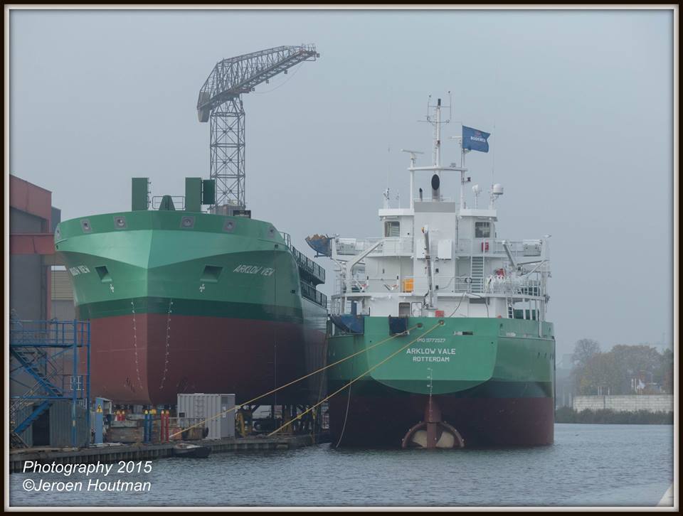 scheepvaartnews's tweet photo. Arklow Vale en de Arklow View gespot bij @RoyalBodewes . https://t.co/c0aUvWxXDo https://t.co/qtO0pDRzuM