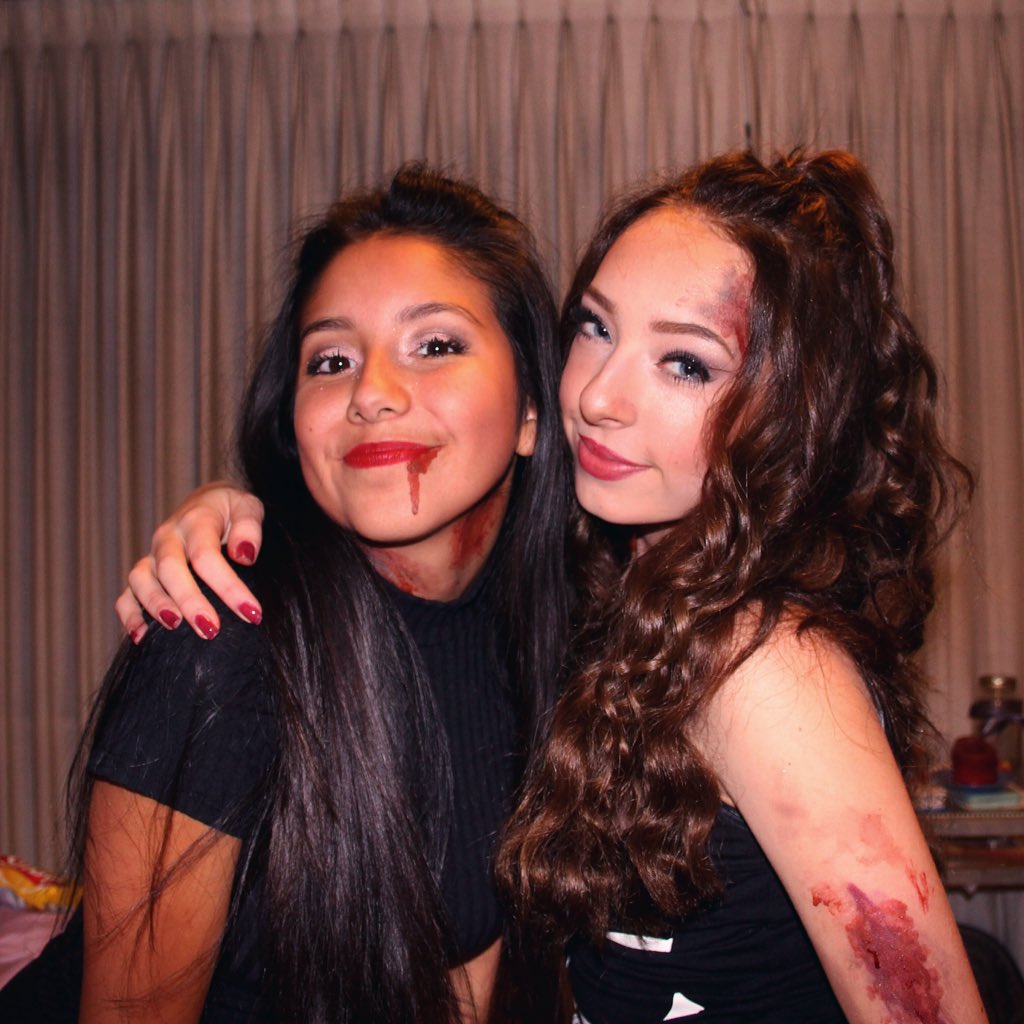 chalperin98's tweet photo. Halloween was littt!!๐ฅ so many people ๐น dope night @audrey71499 #blooddd https://t.co/tKpOH8WhQT
