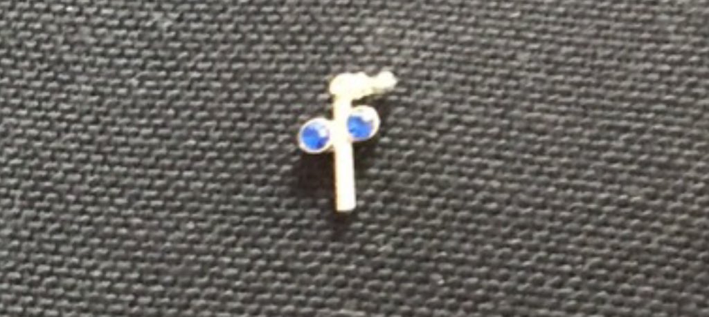 MasonColombia's tweet photo. Me encontré un #Tubalcain destellando #azul por la calle y le tomé una #imagen. https://t.co/gdjw7kD0Ae