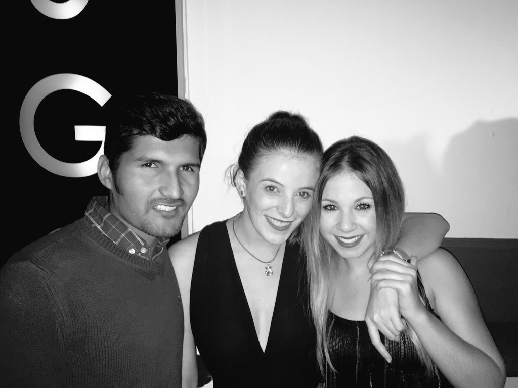 PubGuggen's tweet photo. #DomingoGuggen #Badajoz
#fiesta #Hallowen
#Urba #AmbientePerfecto
#Musicón #yalosabes https://t.co/mmS5gdV0Ud