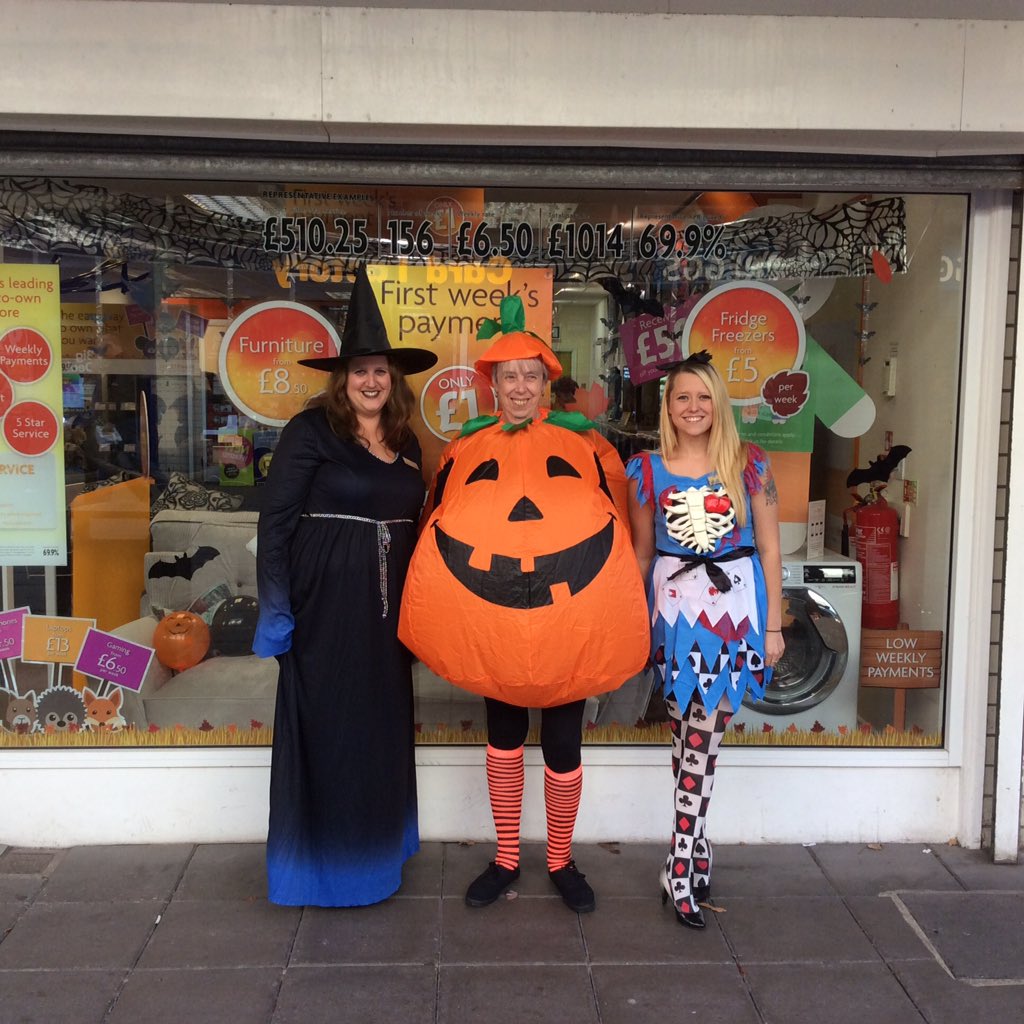 The Bright House team got into #halloween spirit! The inflatable pumpkin suit was a hit with kids! #loveleighpark