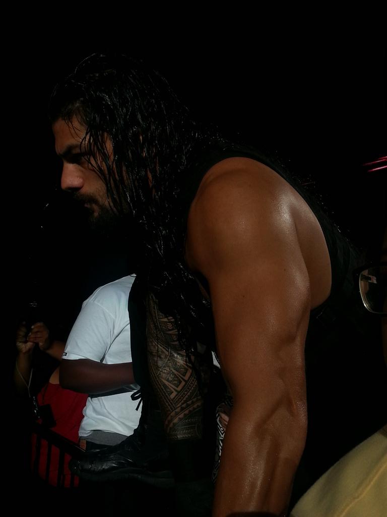 thequeenbea69's tweet photo. @WWERomanReigns such a stud u r #RomanReigns https://t.co/FfZ7R7ukmX