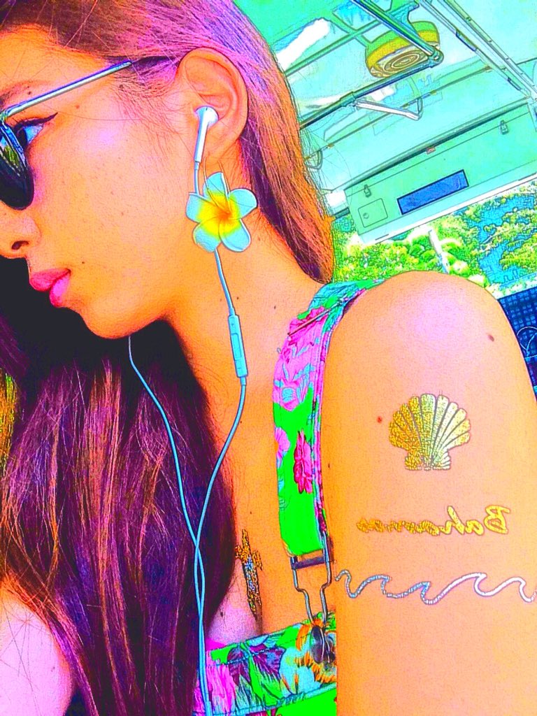 mik10429's tweet photo. 初めてのタグ❤️

#雰囲気すきな人RT
#海外すきな人RT
#海すきな人RT
#夏すきな人RT
#洋楽すきな人RT
#留学したい人RT
#1mmでもいいと思ったらRT 
#RTした人全員Followする https://t.co/fQMpnQERzB