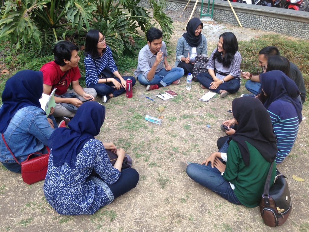 Sore gaesss, lagi diadain gath EJou nih asique sekali deh!