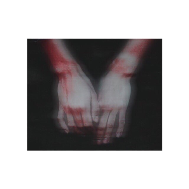 RRNpq's tweet photo. 🔪

   自 分 の モ ノ に は 名 前 を

   書 き ま し ょ う

 #RTしたnrさんbotさんフォローする

   き み の 手 首 に "  雨 の  " っ て

   包 丁 で 切 る ん だ https://t.co/rvDG4Risoh