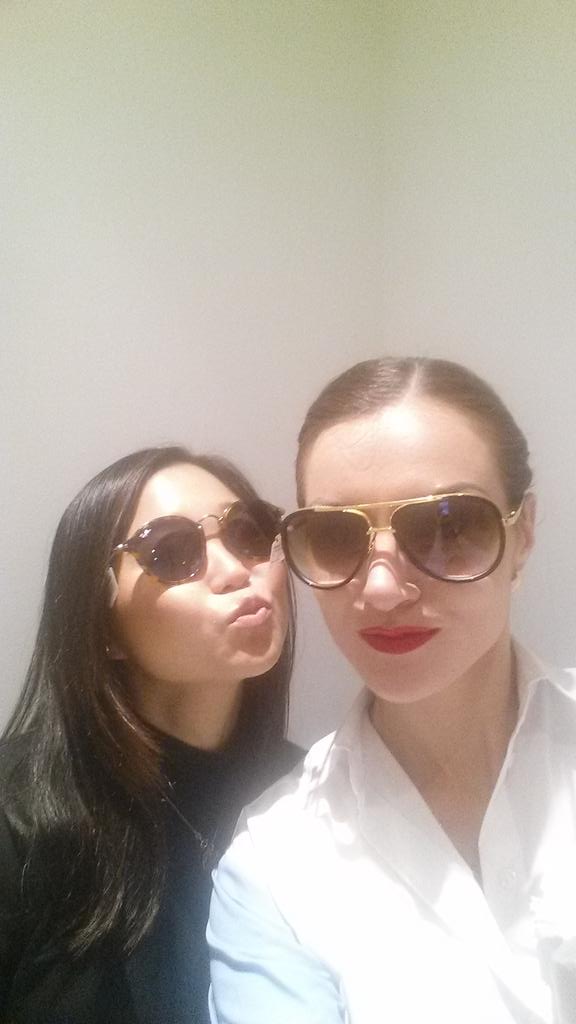 Ana_Trosin's tweet photo. Womens wearing mens sunglasses! #MenSunglasses #everythingLUX #LUXDOITUK @shanearay  @chiaramau @SGHJDunaway https://t.co/nOwLiWpoVo