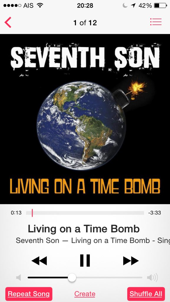RobWatson1912's tweet photo. Rocking the house to @SeventhSon777 #livingonatimebomb #yeah Looking forward to the album @OfficialDaveFox https://t.co/wtLRiweiqB