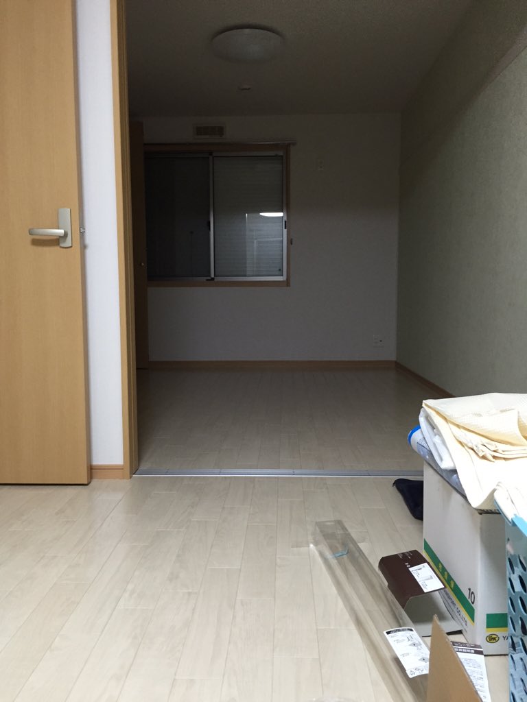 coolzme30's tweet photo. 何もないからヒマだ… https://t.co/PxThW8SQrh