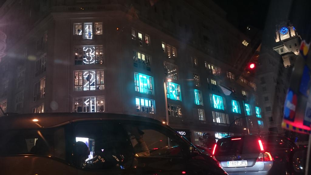 noe_trl's tweet photo. Le esty cogiendo gustillo a madrid ejjejee  genial x aki.. ;) https://t.co/Xw5ov6PFzr
