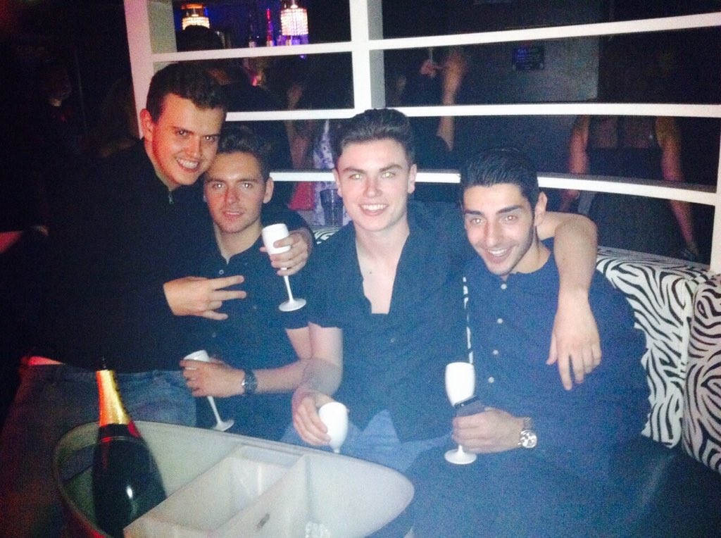 robert_james_w's tweet photo. Happy 21st birthday to the boy @matttroles hope you have a banging day pal #gerald #ledge #bangintrouble https://t.co/prAyja5bws