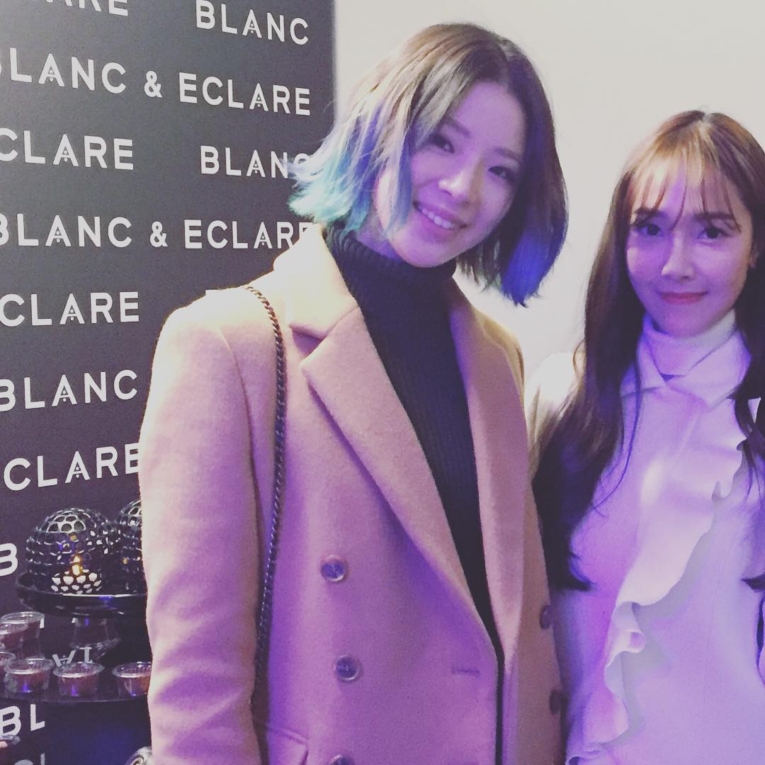 [PIC][02-11-2015]Jessica tham dự buổi Fansign và ra mắt cửa hàng cho "BLANC & ECLARE X KOON" vào chiều nay CSz5r9lUAAA6r9U