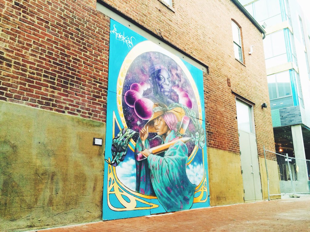 DC_Murals's tweet photo. #blagdenalley mural by Aniekan titled Space Is The Place // #DCMurals + #dcalleymuseum https://t.co/jXpAHoZkej