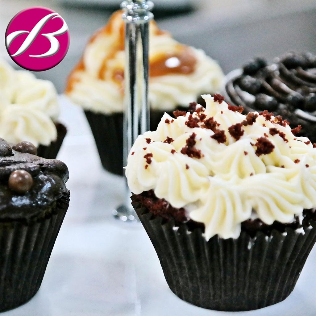 delibiteuae's tweet photo. Made to order! Try our #miniCupcake in #chocolate #vanilla or #caramel flavors.
#delibite https://t.co/HZdk03qv6y