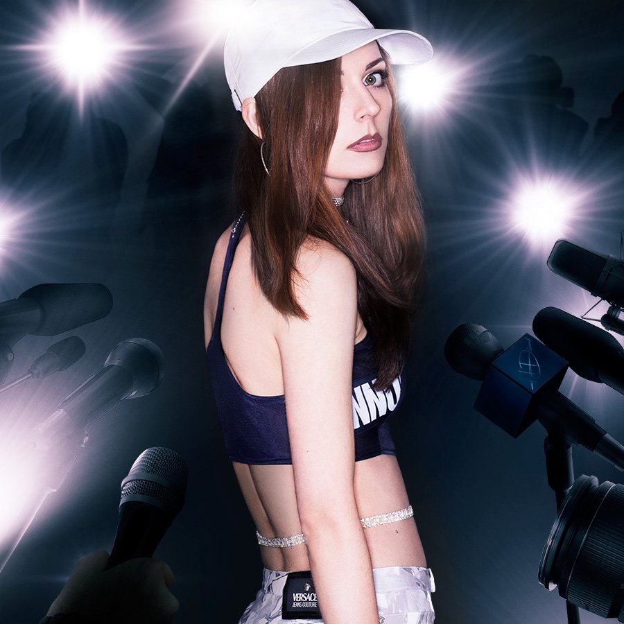 pcmus's tweet photo. PC003 "Hi" by @Hannahdiamond_ https://t.co/MsoMSZDlX5 - Image by @DiamondWright_ Video directed by Bradley &amp; Pablo https://t.co/c59HAZGzIC