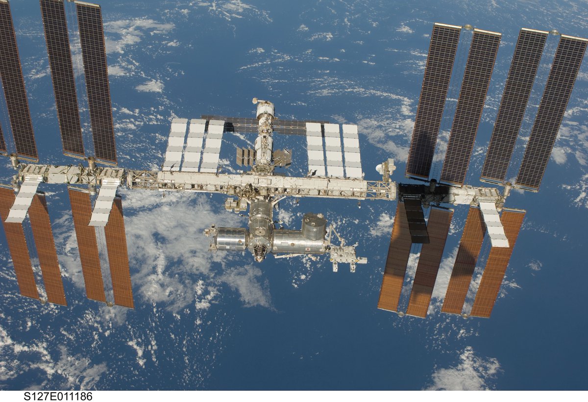 Astro_127's tweet image. Today marks 15 continuous years of humans living and working on #ISS !  The photo is courtesy of STS-127.