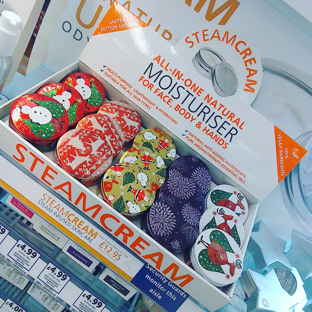 BeautyatPrescot's tweet photo. Loving our new Christmas Steam Cream🎄🎁⛄ https://t.co/0vzuIluGuI