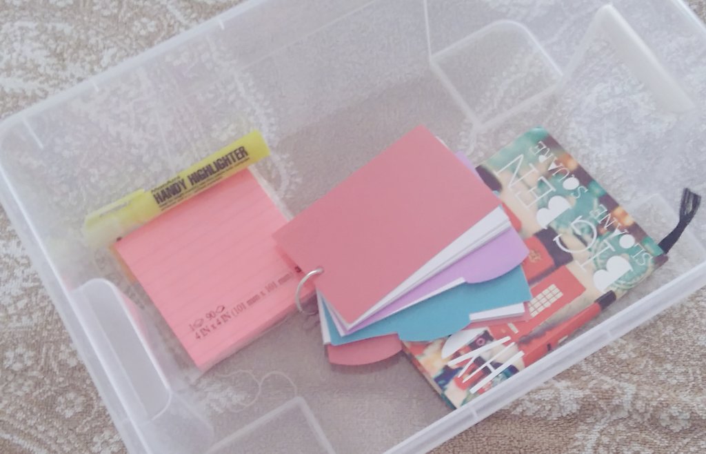 two_sides_story's tweet photo. Think inside the 📦 & start collecting resources for your #memorystrategies. I'll be making some suggestions 📲📝✂🎨🎲 # https://t.co/ADs9xPiMuZ