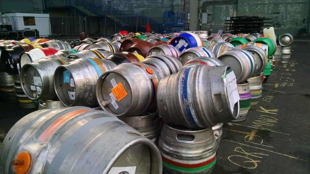 BrumBeerFest's tweet photo. Today's our last day on site as breweries come to collect casks. Thanks to you lot they're rather light! #BBCF15 https://t.co/uGu2Y0d4KI