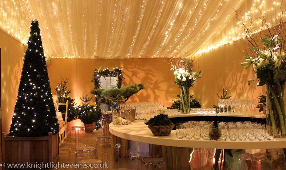 KnightLightEvnt's tweet image. We love Christmas parties - plenty of sparkle! knightlightevents.co.uk/party-lighting…