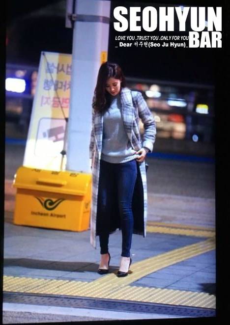 [PIC][02-11-2015]SeoHyun khởi hành đi Thượng Hải - Trung Quốc để cameo cho bộ phim "I married an anti-fan" vào tối nay CSzJrjqUwAAavSO