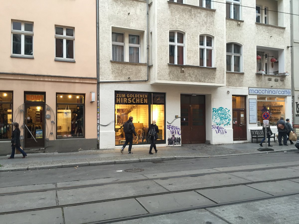 marcelloko's tweet photo. Gesehen Schönhauser Allee 26 https://t.co/TG7IIsknwh