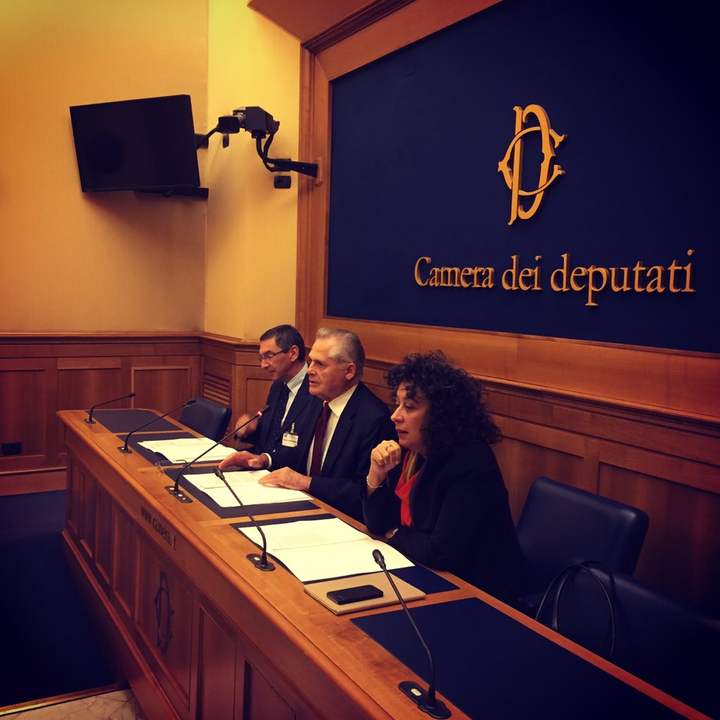 Conf. stampa con <a href="/serpellegrino11/">Serena Pellegrino</a> per chiedere una commissione d'inchiesta sul caso #Pasolini #Sel #opencamera