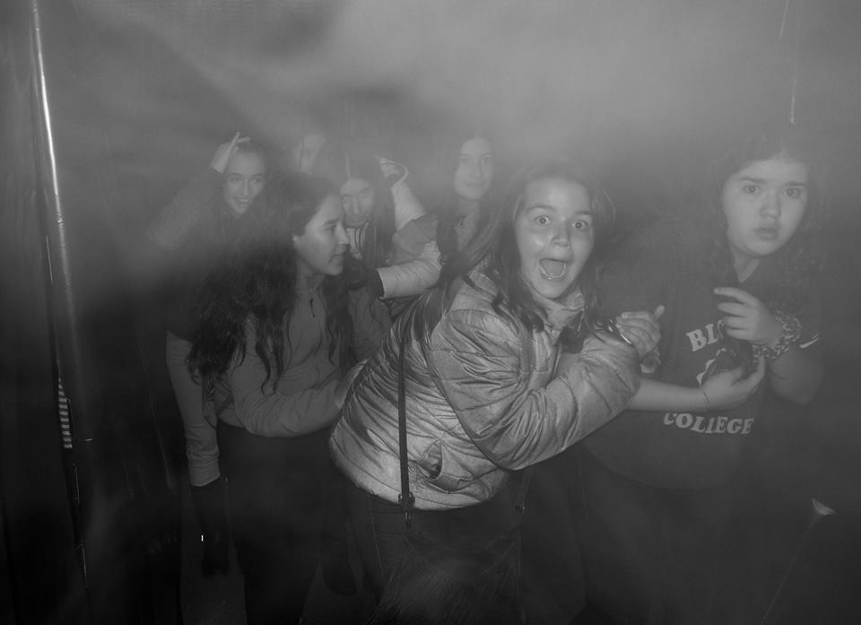 RadioSeu's tweet photo. Galeria d'imatges dels @D_AltUrgell a 'La Sala dels Horrors: https://t.co/PK6ns6O2bW #laSeu #AltUrgell https://t.co/86FjZ2qvHN
