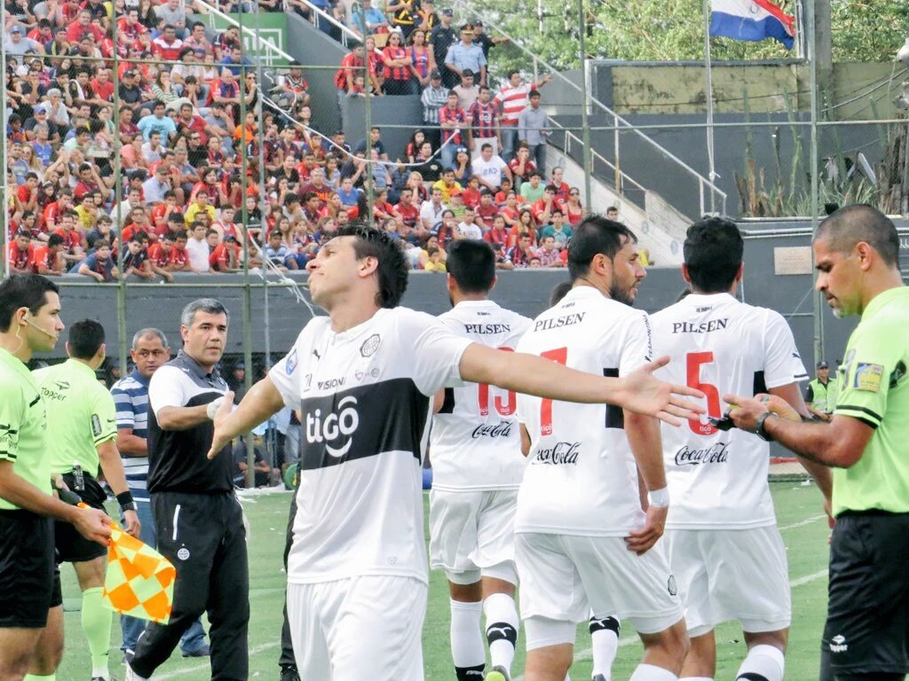 AREAFRANJEADA's tweet photo. Pablo Zeballos festejando el segundo tanto de #Olimpia https://t.co/vQxsVbWpD0