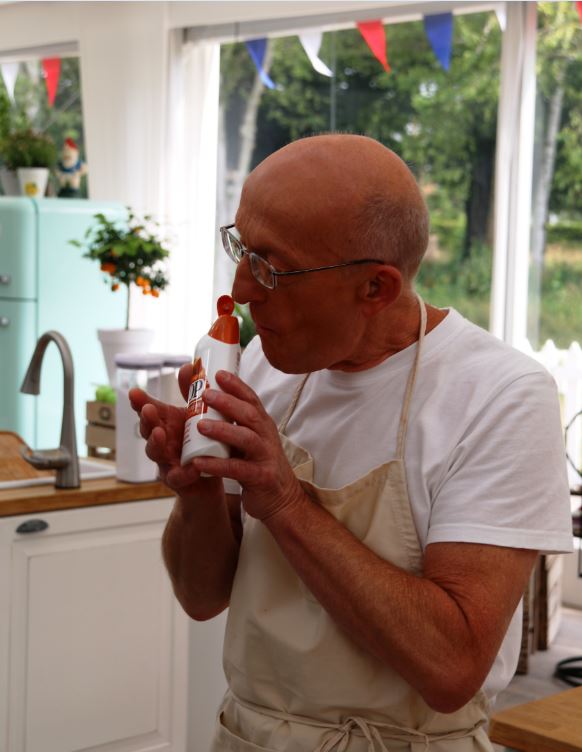 Gérard #LMP ferait tout pour séduire <a href="/Mercotte/">Mercotte</a>! Découvrez sa recette inédite! cc <a href="/M6/">M6</a> bit.ly/1Mwo1s5