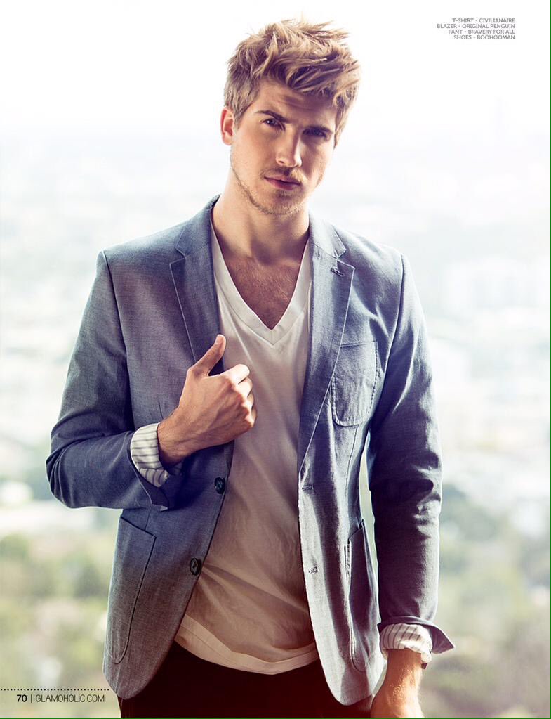 PhJaniel's tweet image. How did this turn to this? They look hot as a man and gorgeous as a lady! agree?