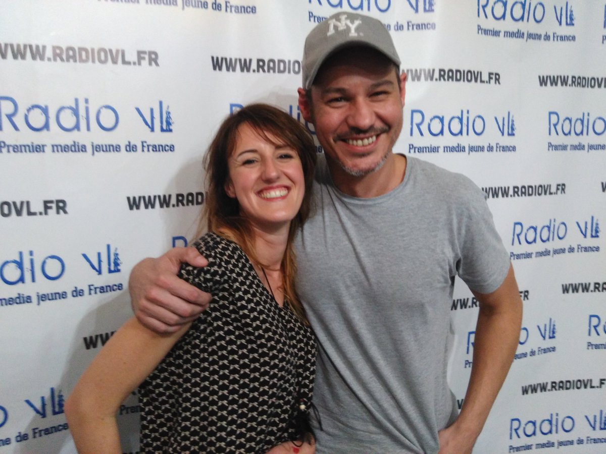 CaVaBrader's tweet photo. Le replay c'est par ici, accrochez vous ! @radio_v_l https://t.co/beeQZy9J25 @GaelLeforestier @POPSIE_Make_up https://t.co/IxYzEKGLea