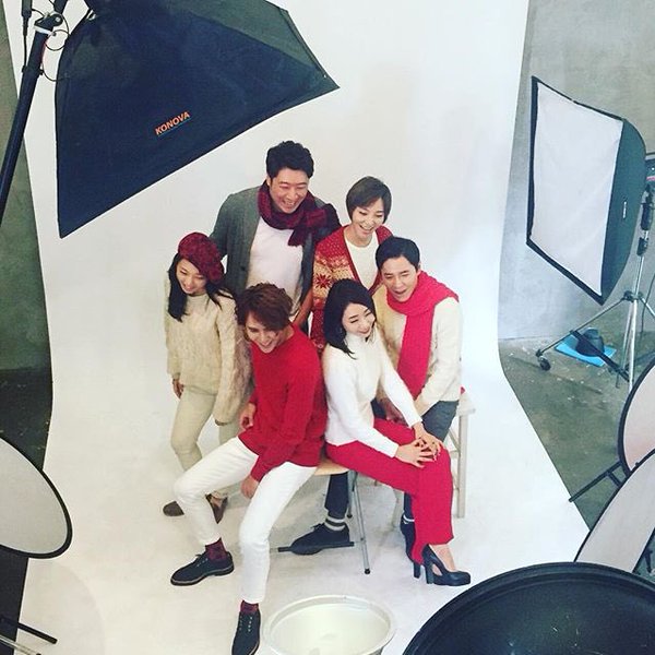 Baby_Booxo's tweet photo. #Dongwoon #손동운 withThe Great Catsby Musical cast #b2st #b2uty #b2uties #b2utiful #woon #woonie #dongwoonie #kpop https://t.co/cgcYiG42f2