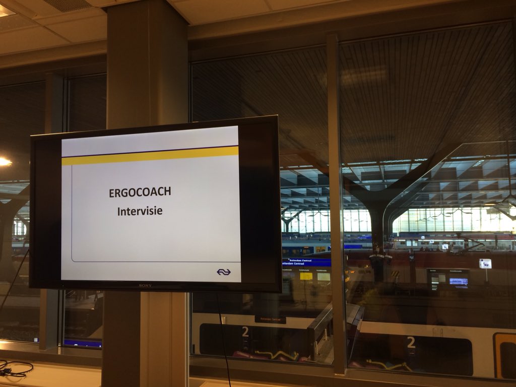 aeflex_nl's tweet photo. Vandaag in Rotterdam voor de Ergocoach opleiding aan @NS_online. Gezond bewegen in en om de trein! #adaptics #aeflex https://t.co/3mdvcta7Nc
