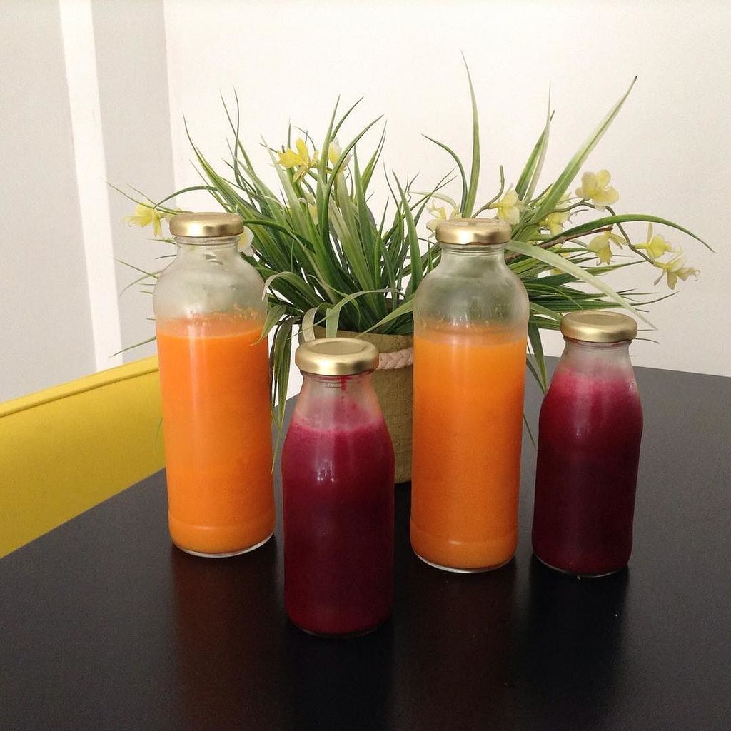 HealthieJuice's tweet photo. Animá tu lunes desayunando con #HealthieJuice #CheJuice https://t.co/JsFzuyqd1q https://t.co/u9WslU6mh6