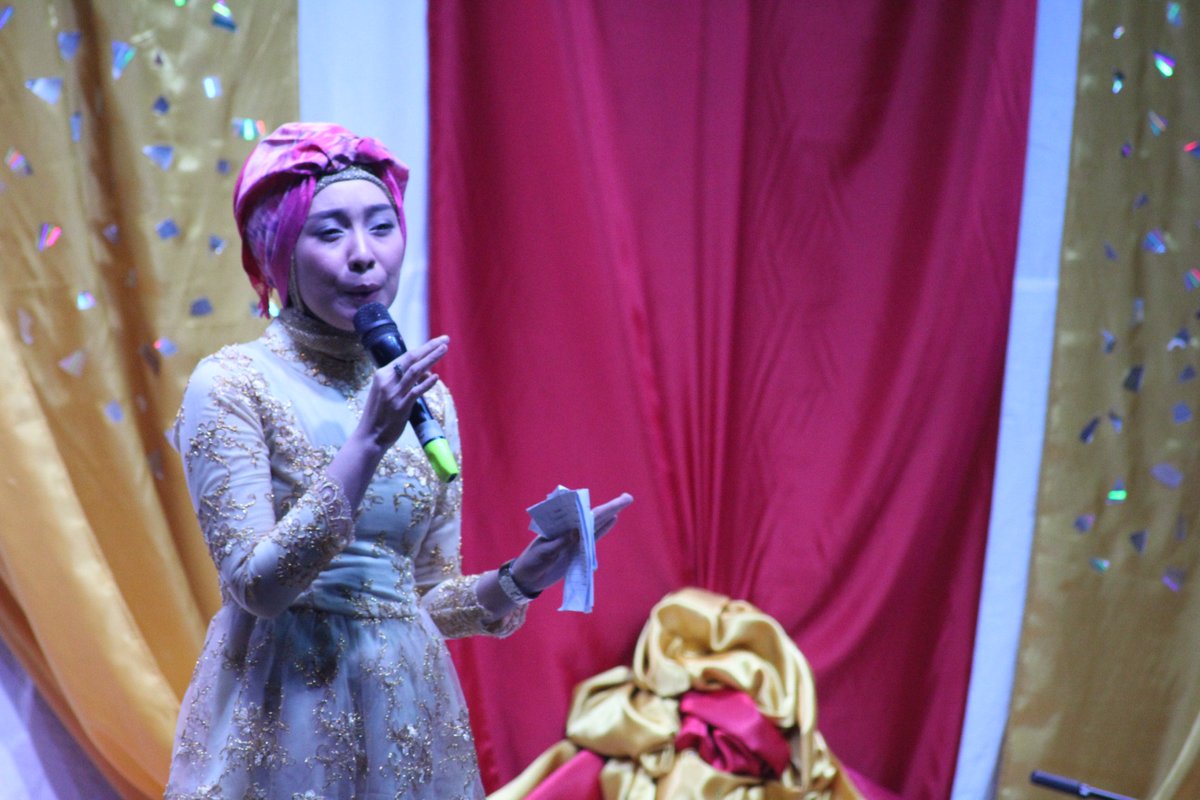 STIGMA4PLG's tweet photo. ini MC kita hehhee @MuthiaRaya ^^ https://t.co/RmNQrZZXM5