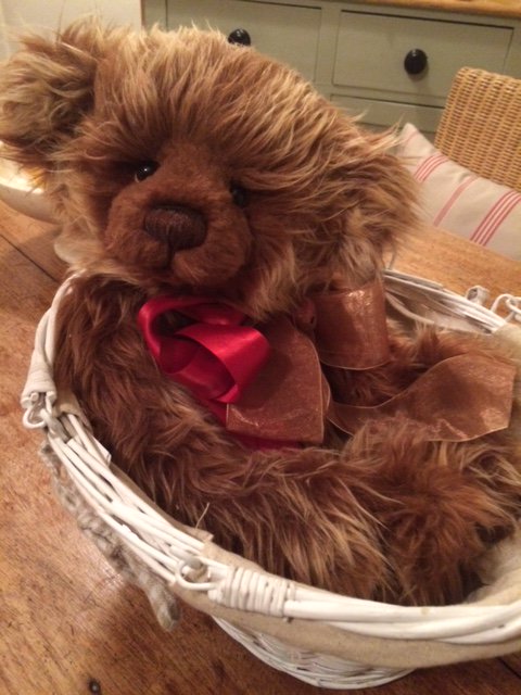 GWCBristol's tweet photo. Tennessee Ted raised £170 for our Nashville fund at #LABBS15 and was won by Lindsay Carey of @red_rosettes. Thanks! https://t.co/9KLNsrYqZa