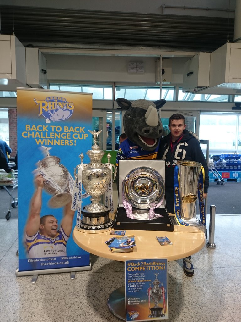 caslinbradz's tweet photo. I couldnt wait for those #back2backrhinos https://t.co/fCzaZqjdMV