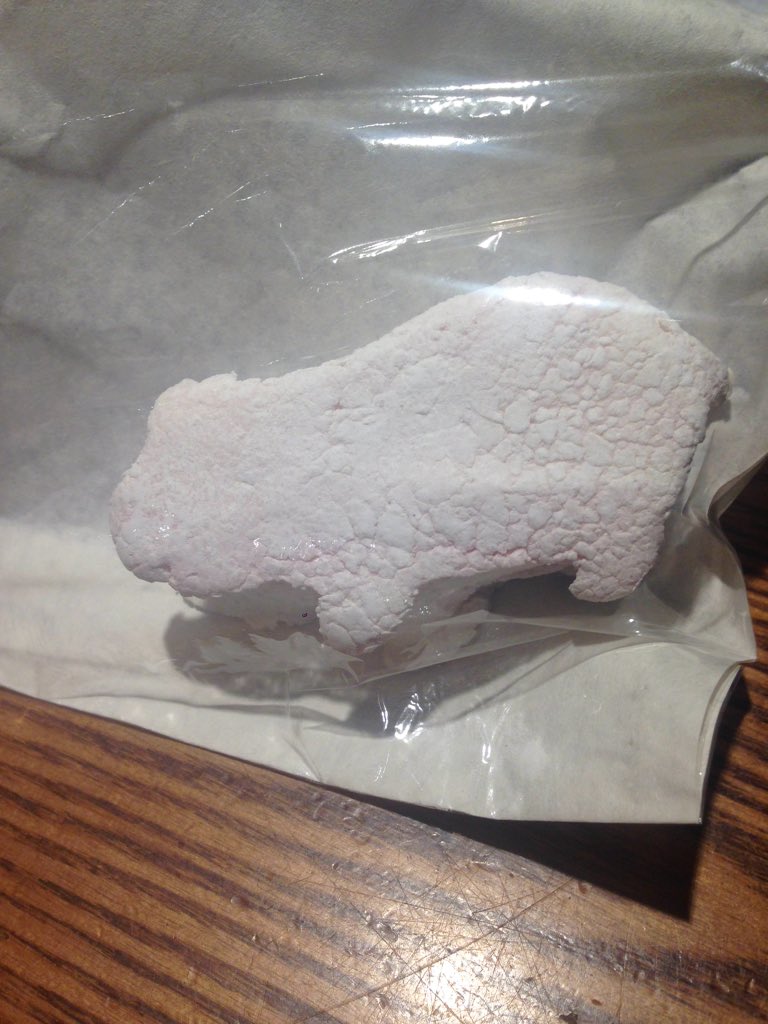 lisa_drinkwater's tweet image. Thanks @KnoopsinRye @TheJensKnoop for my Monday morning present #wildboar #rye #Marshmallow 😘