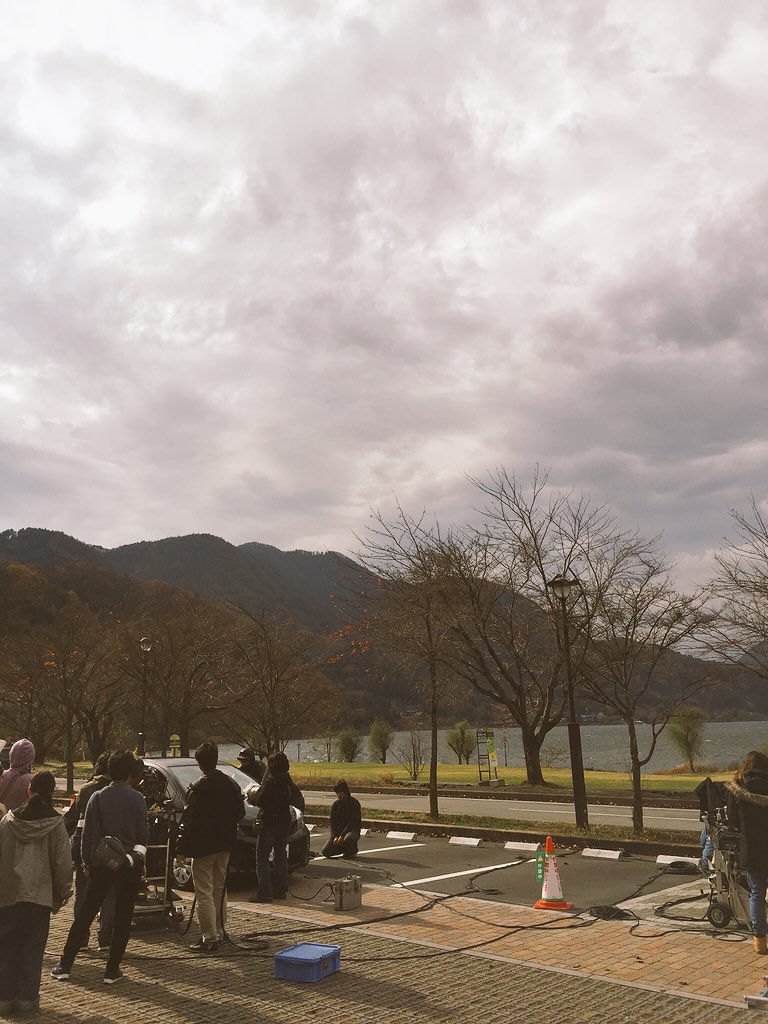 Siren_ktv's tweet photo. 現場は撮影！

どんより雲襲来•••

今日は外アクションなので

雨、降らないで！

#今夜は桃李の過去まで知りたい
#今夜は文乃にプンプンされたい
#今夜は菜々緒トラップにハマりたい
#チビデカまさかの菜々緒様ご指名 https://t.co/mGyeRI5dmM