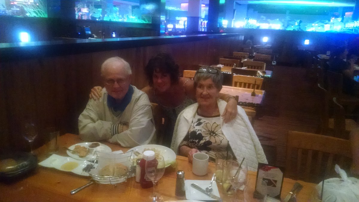 cherijameson301's tweet photo. Look who I found in SW Florida! https://t.co/xET7xfAFNT