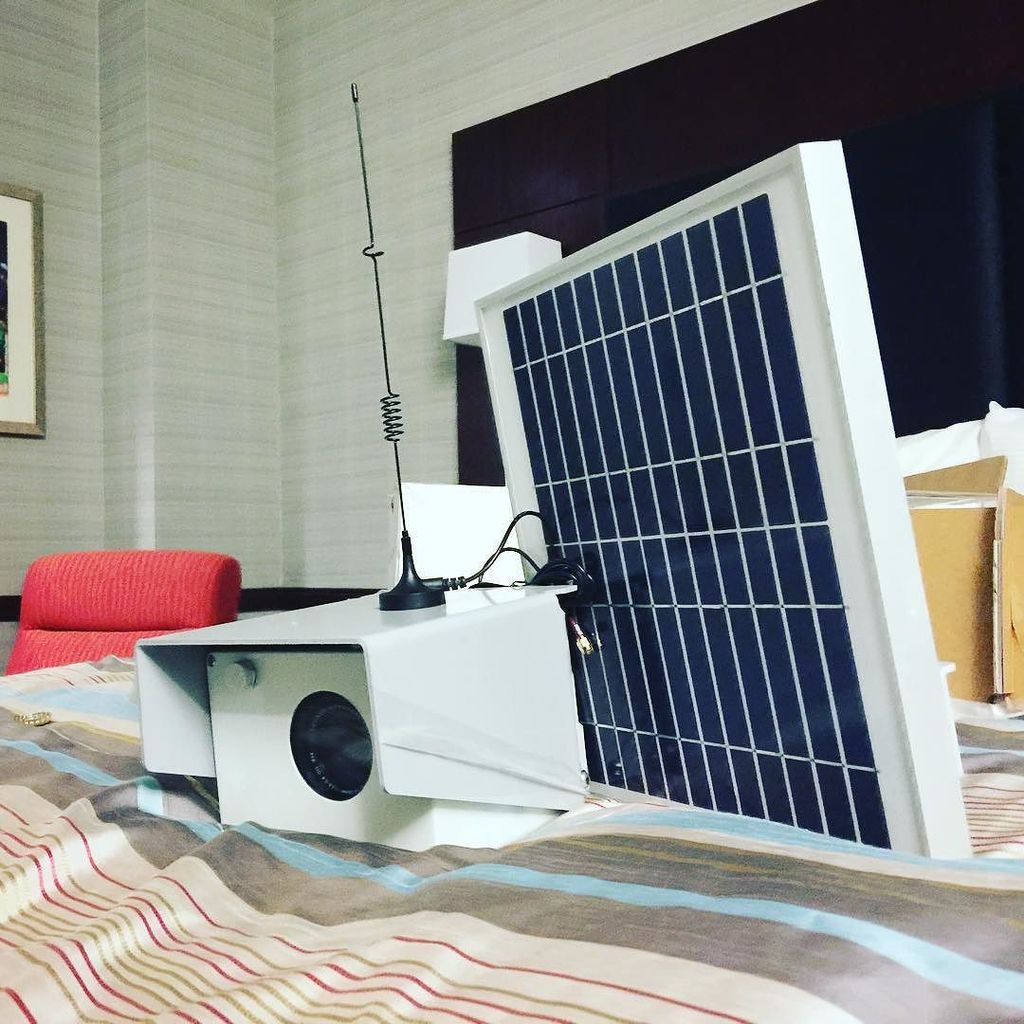 CharlesAngvip's tweet photo. Another @photosentinel mini ha joined me in my hotel room in #NYC #longtermtimelapse #cellular #futuretech this guy… https://t.co/8Xefjmh3LT